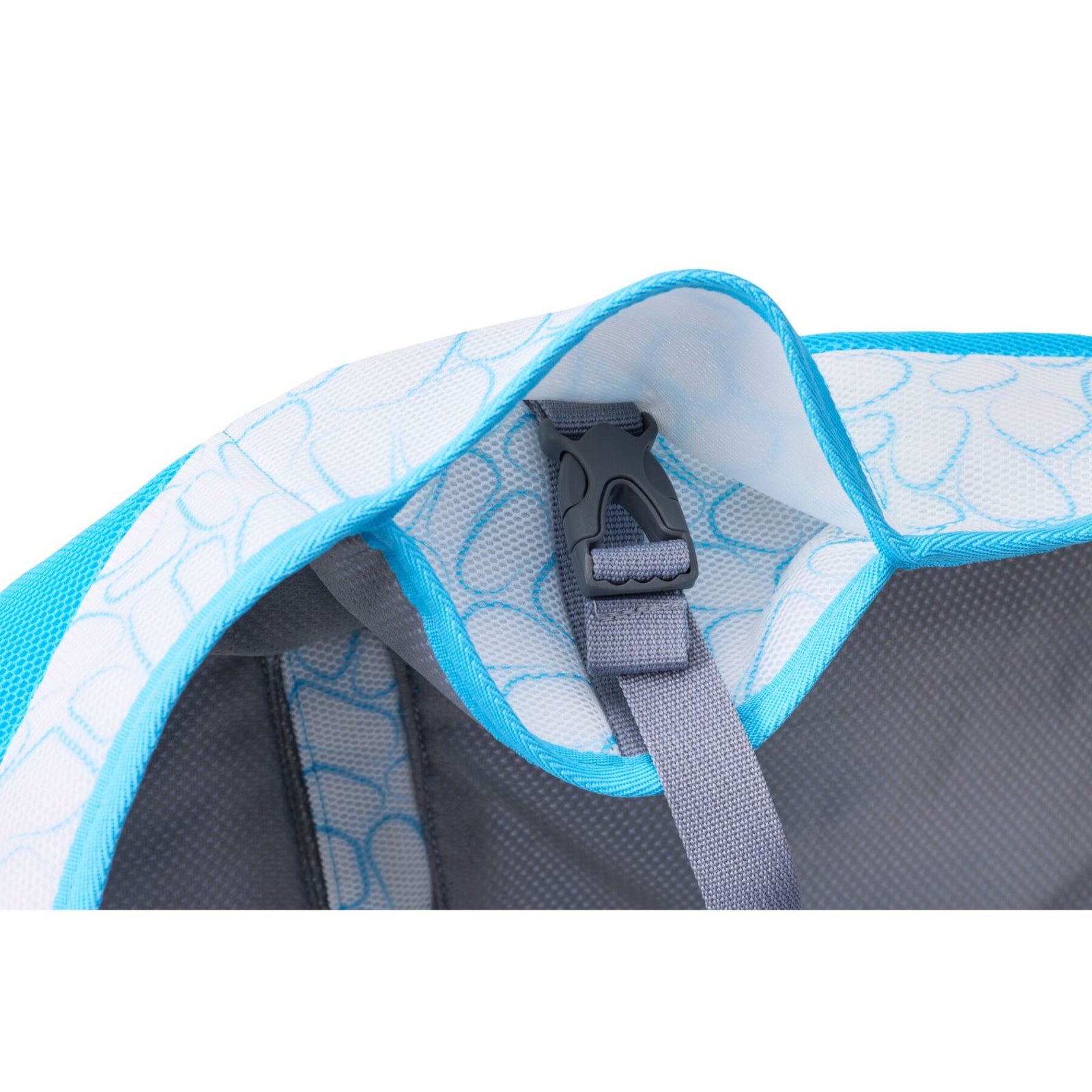 Ruffwear Swamp Cooler Vest side-release buckle detail